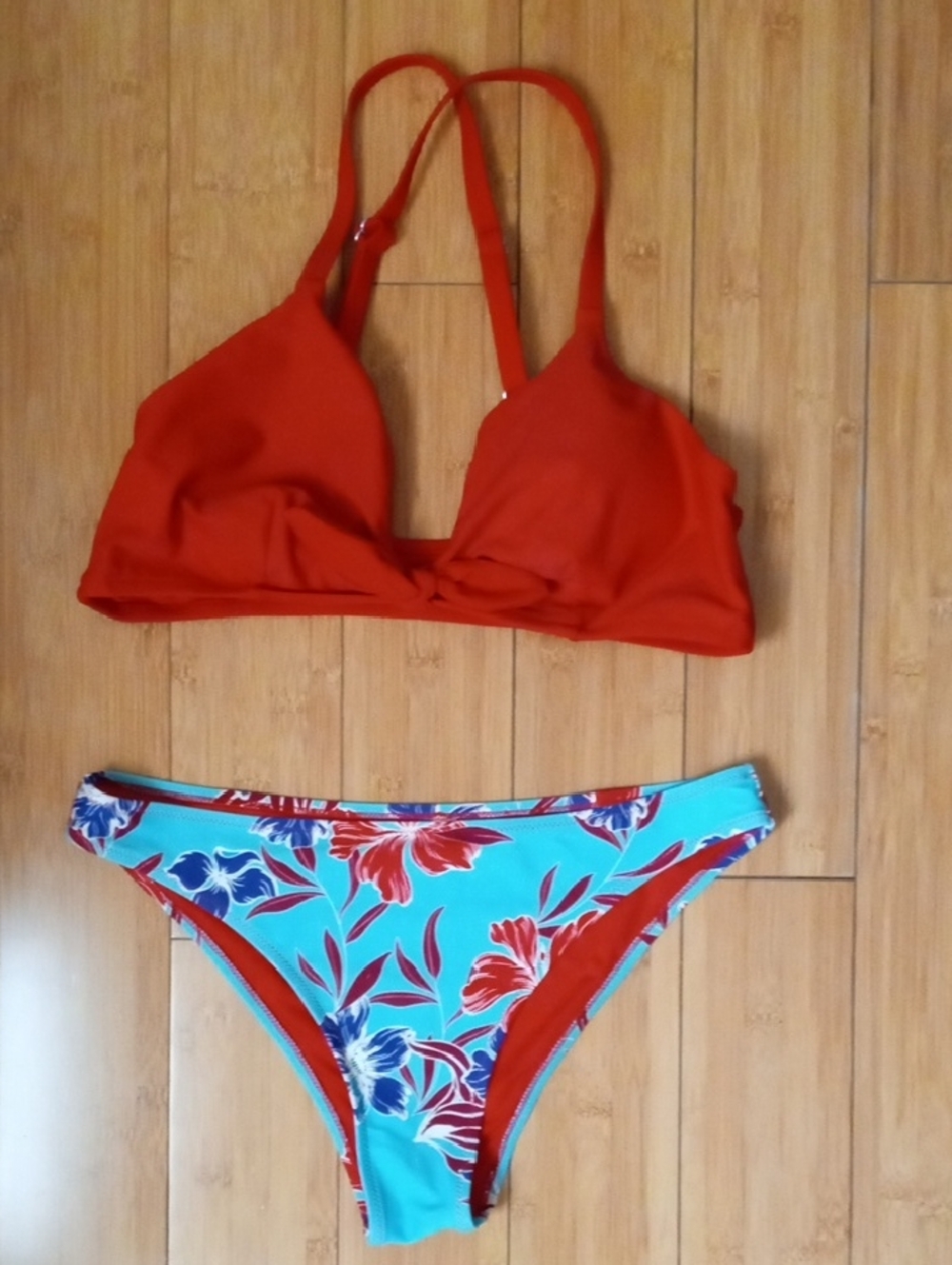 Cupshe Red Bikini Top with Turquoise Floral Bottom. Size Large